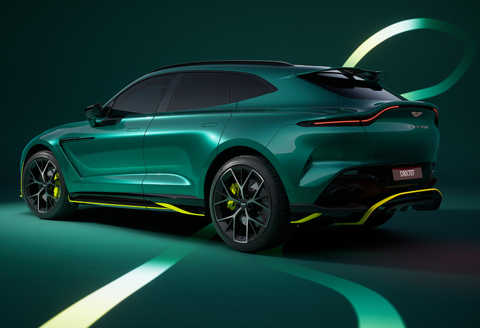 2024 Aston Martin DBX707 AMR24