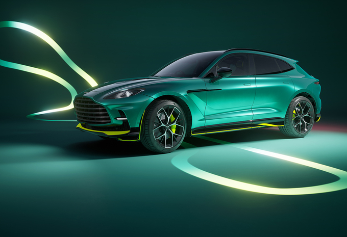 2024 Aston Martin DBX707 AMR24