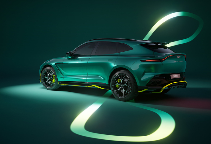 2024 Aston Martin DBX707 AMR24