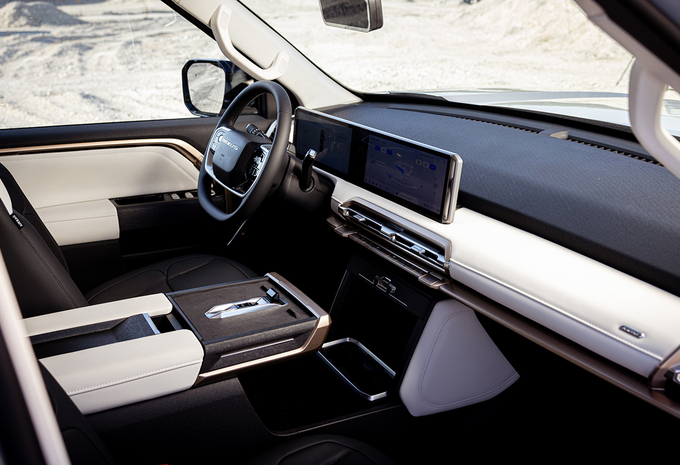 2025 Maxus eTerron 9 electric pick-up truck