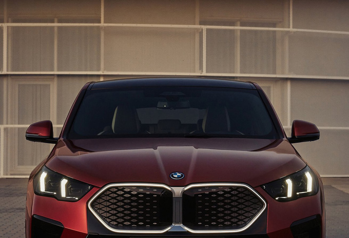 BMW iX2