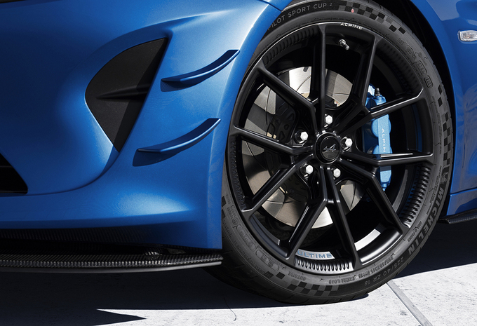 Alpine A110 R Ultime : la folie des grandeurs ? #9