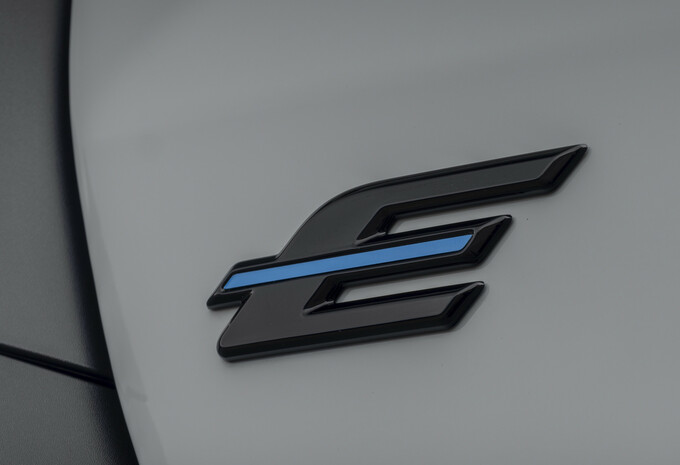 Ford E-Tourneo Connect (2025)