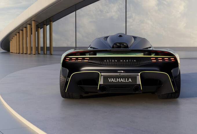 2025 Aston Martin Valhalla