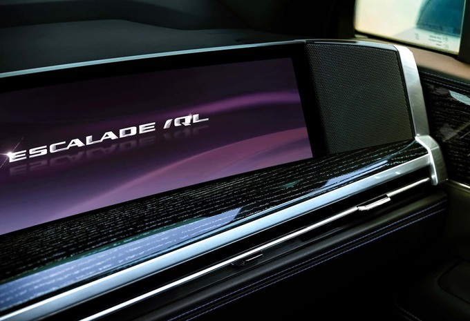Cadillac Escalade IQL is groot, groter, grootst #8