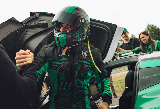 0-100 in 1,7 seconden: Rimac Nevera R zet 24 nieuwe snelheidsrecords