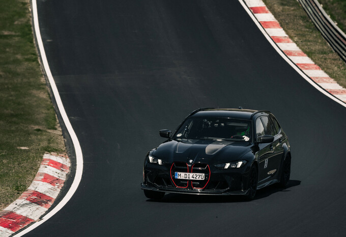Combien de secondes la version CS de la BMW M3 Touring gagne-t-elle sur le circuit du Nürburgring ? #1
