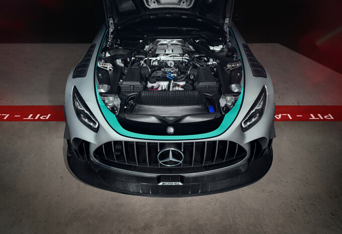 Mercedes-AMG GT2 W16