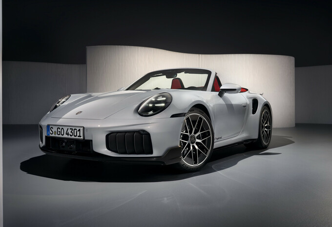 2025 Porsche 911 Turbo S T-Hybrid