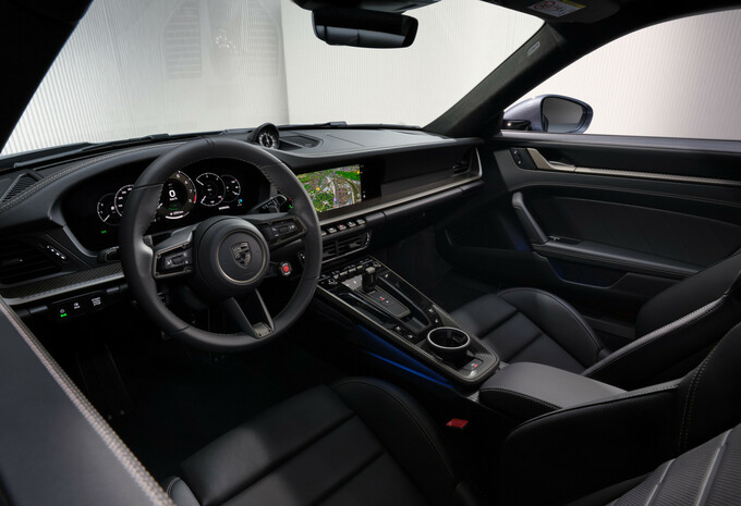 2025 Porsche 911 Turbo S T-Hybrid