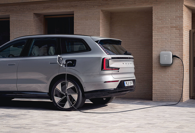 Sneller laden: 2026 Volvo EX90 switcht van 400 naar 800 volt