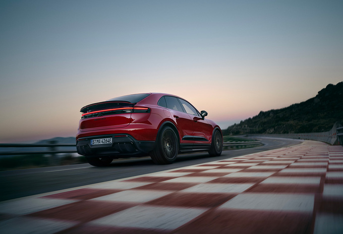 2025 Porsche Macan 