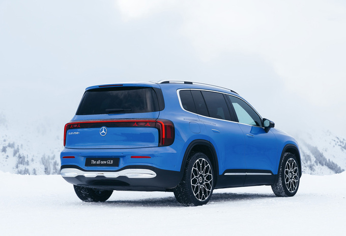 Officieel: Mercedes GLB (2026) - zowel elektrisch als hybride