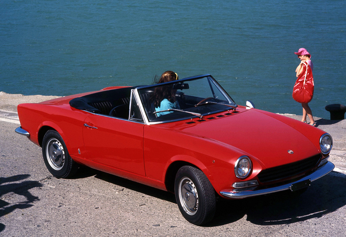 Vergeten helden (4/15): liever een Fiat 124 Spider dan een Alfa Romeo Spider?