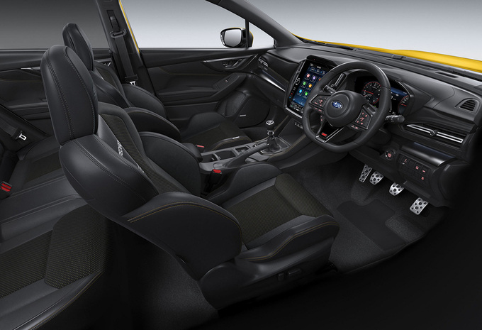 Geen gouden velgen, deze speciale Subaru heeft een gouden koetswerk  #3