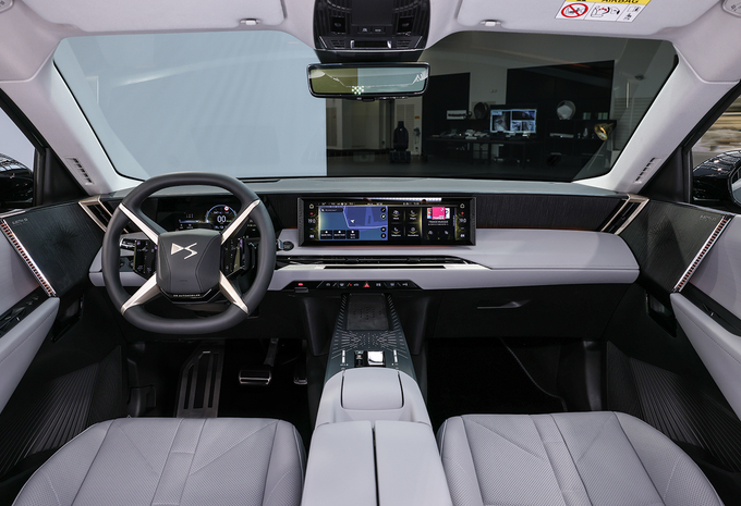 Nouveau DS N°7 : nouveau nom, même concept #9