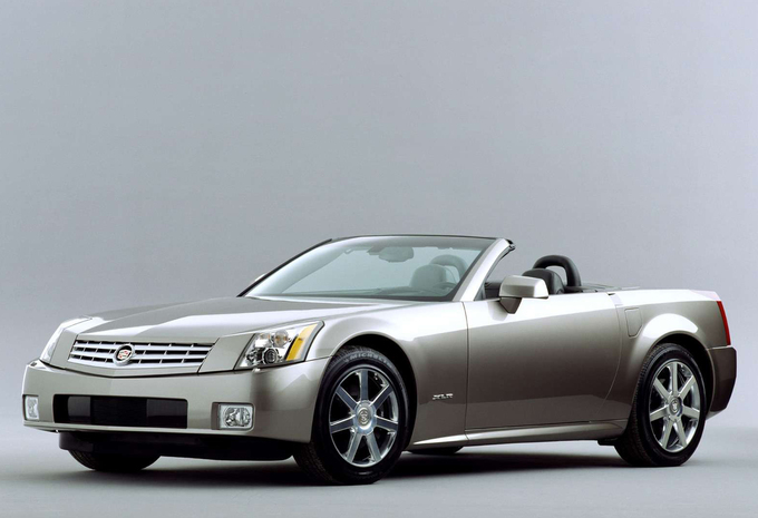 Vergeten helden (6/15): liever een Cadillac XLR dan een Mercedes SL?