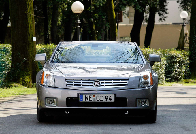 Vergeten helden (6/15): liever een Cadillac XLR dan een Mercedes SL?