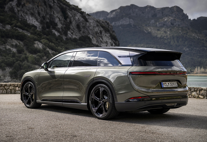 2026 Lucid Gravity - World Luxury Car 2026