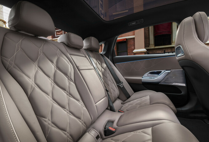 Mercedes Classe C with EQ Technology: future star étoilée? #9