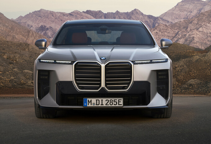 Officieel: BMW 7 Reeks als elektrische i7 (facelift 2026) - meer rijbereik, geen 800V