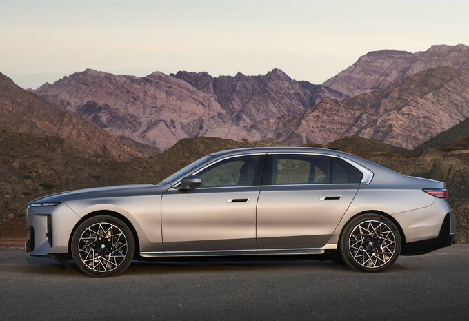 Officieel: BMW 7 Reeks als elektrische i7 (facelift 2026) - meer rijbereik, geen 800V