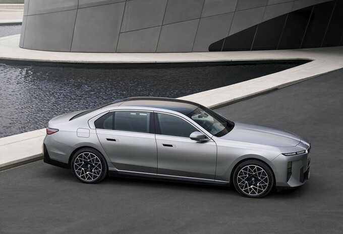 Officieel: BMW 7 Reeks als elektrische i7 (facelift 2026) - meer rijbereik, geen 800V