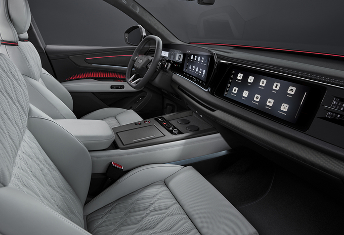 Audi Q9 : une première incursion dans le salon 