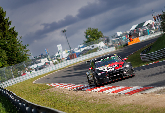 retour sur les 50 ans de la Golf GTI aux 24 heures du Nürburgring #12