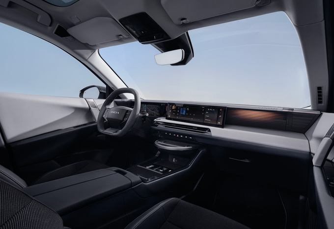Officieel: Lancia Gamma (2026) - SUV met DS-dna