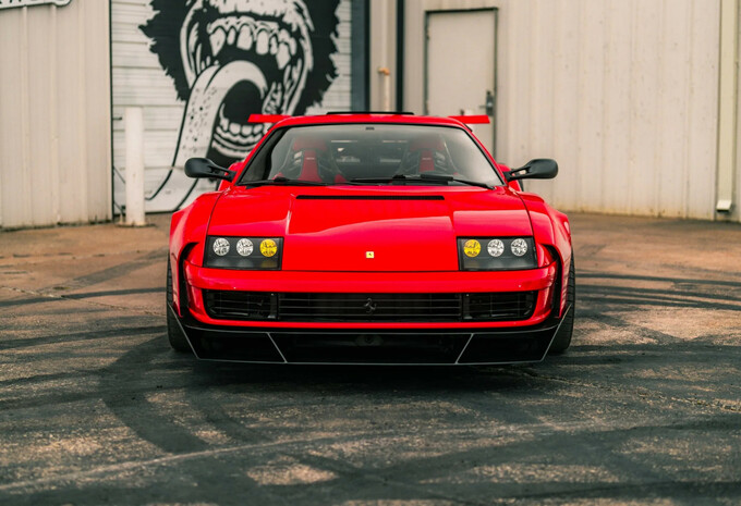 Officieel: Ferrari F6 (Gas Monkey Garage) - Testarossa met zes wielen