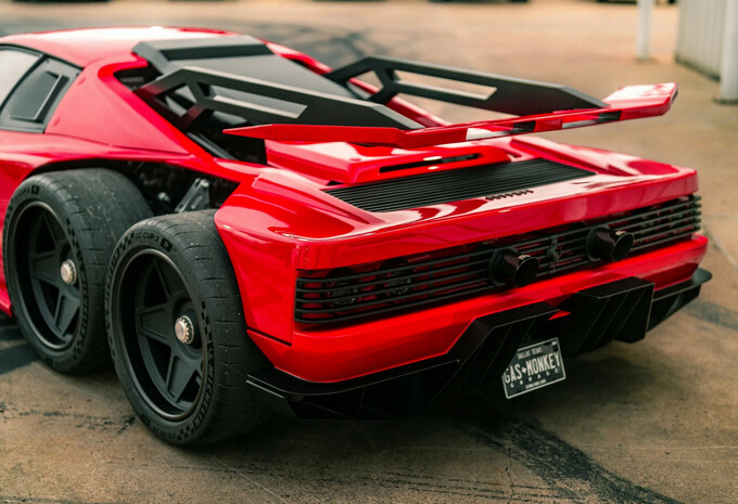 Officieel: Ferrari F6 (Gas Monkey Garage) - Testarossa met zes wielen