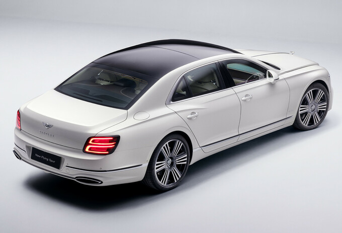 Officieel: Bentley Flying Spur (2026) - facelift met enkele koplampe