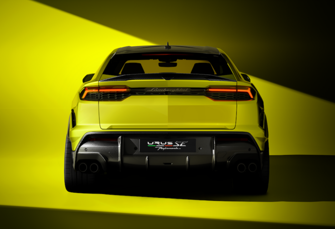 Lamborghini Urus SE Performante