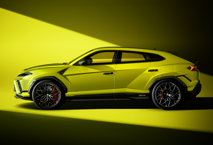 Lamborghini Urus SE Performante