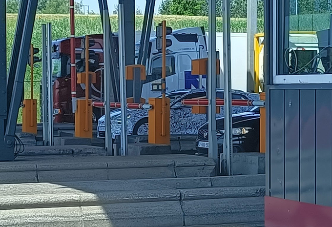 Gespot in Antwerpen: de nieuwe Polestar 4 Estate