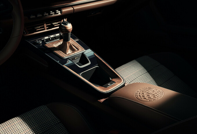 Trop banale la 911 GT3 ? Alors voici la Porsche 911 GT3 90 F. A. Porsche ! #9