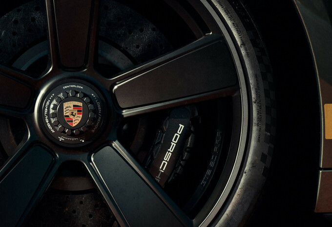 Trop banale la 911 GT3 ? Alors voici la Porsche 911 GT3 90 F. A. Porsche ! #5