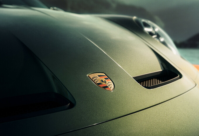 Trop banale la 911 GT3 ? Alors voici la Porsche 911 GT3 90 F. A. Porsche ! #4