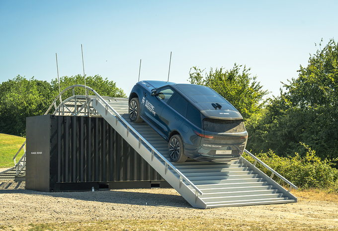 Range Rover Sport Electric : une version 100 % électrique annoncée pour 2026 #2