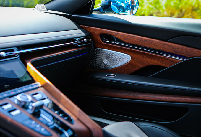 Aston Martin Heritage Edition: hout in plaats van carbon