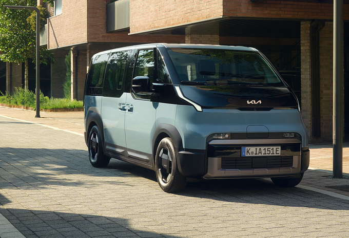 Kia PV 5 7 places