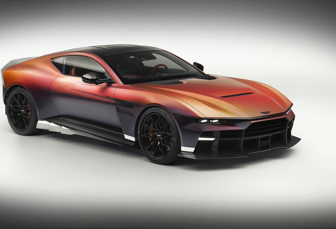 Officiel: Aston Martin Valen V12 by Q (2026) -  Monterey Car Week 