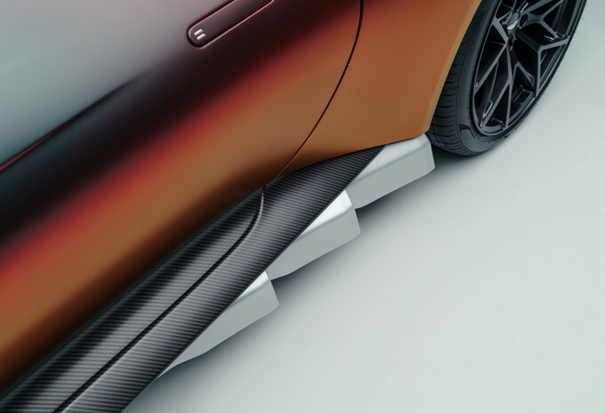 Officiel: Aston Martin Valen V12 by Q (2026) -  Monterey Car Week 