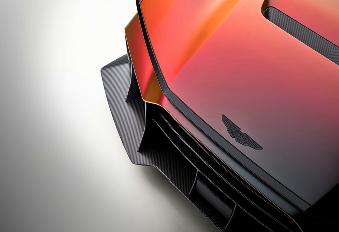 Officiel: Aston Martin Valen V12 by Q (2026) -  Monterey Car Week 