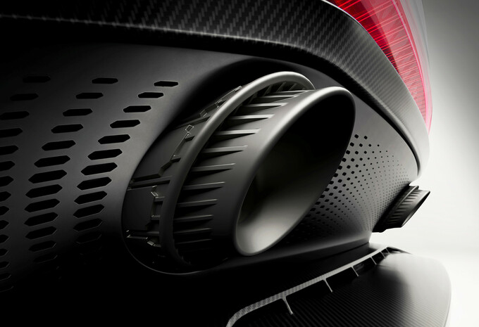 Officiel: Aston Martin Valen V12 by Q (2026) -  Monterey Car Week 