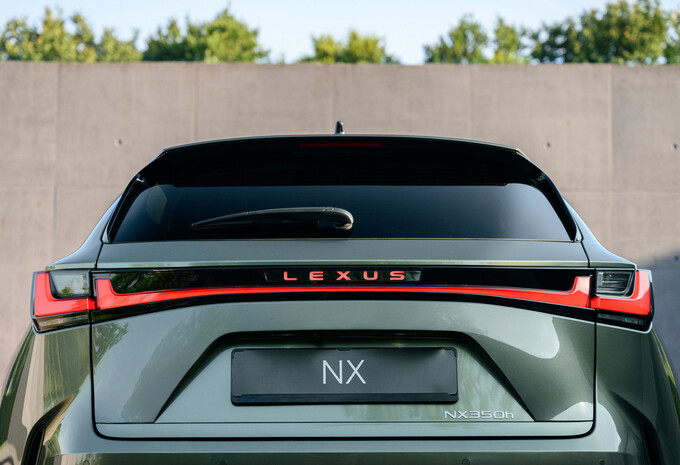 Officieel: Lexus NX (facelift 2027) - meer rijbereik en snellaadfunctie