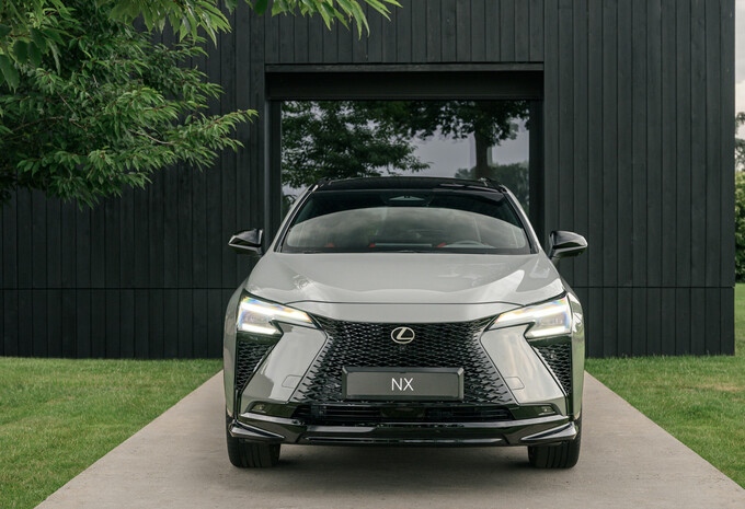 Officieel: Lexus NX (facelift 2027) - meer rijbereik en snellaadfunctie