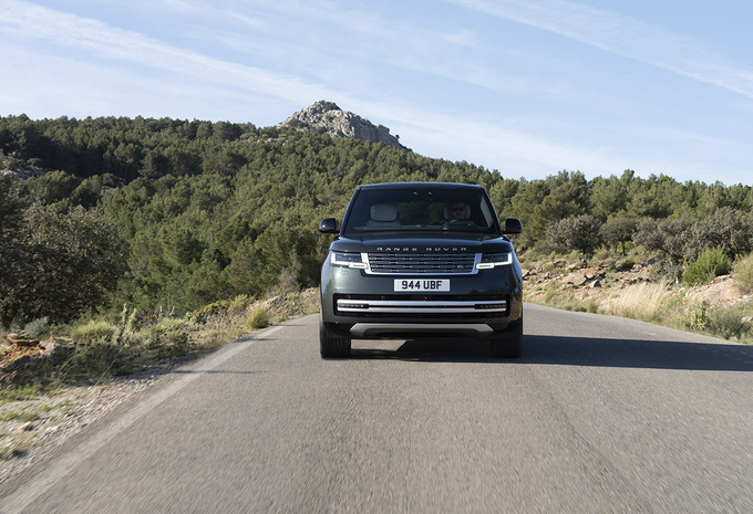 Range Rover Electric (2026) : 550 ch, 600 km d’autonomie et recharge en 22 minutes #9