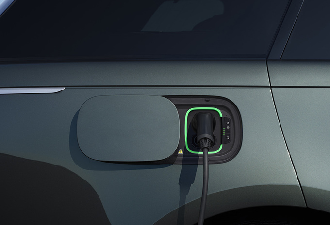 Range Rover Electric (2026) : 550 ch, 600 km d’autonomie et recharge en 22 minutes #15